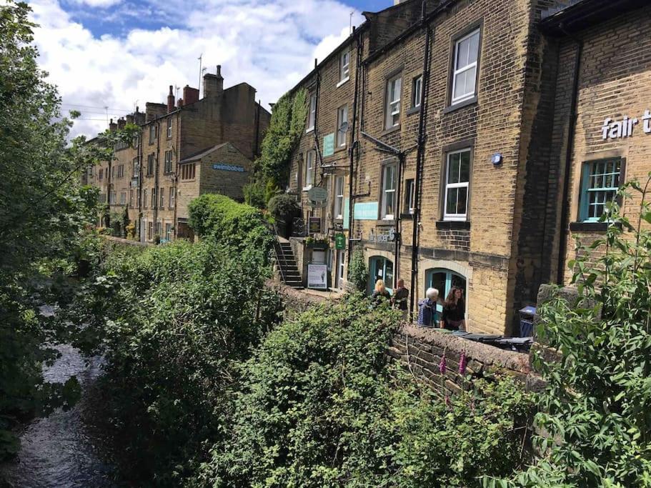 Malkin Wood Studio - 15 Min Walk To Holmfirth Centre 外观 照片