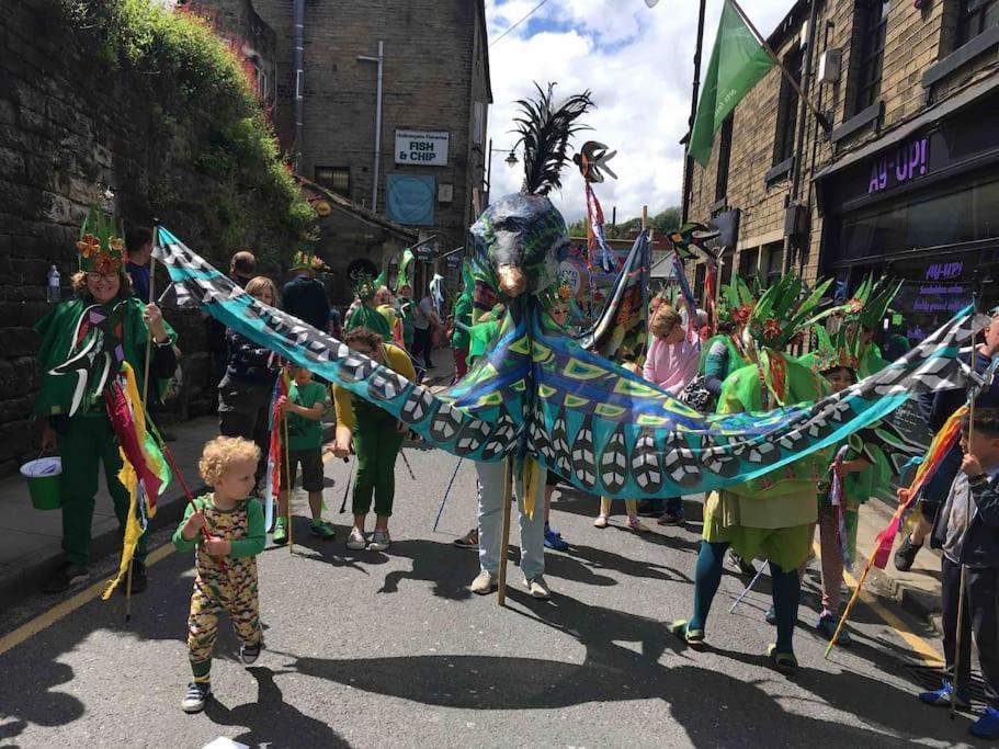 Malkin Wood Studio - 15 Min Walk To Holmfirth Centre 外观 照片