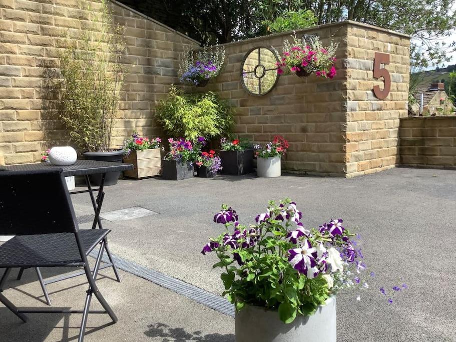 Malkin Wood Studio - 15 Min Walk To Holmfirth Centre 外观 照片